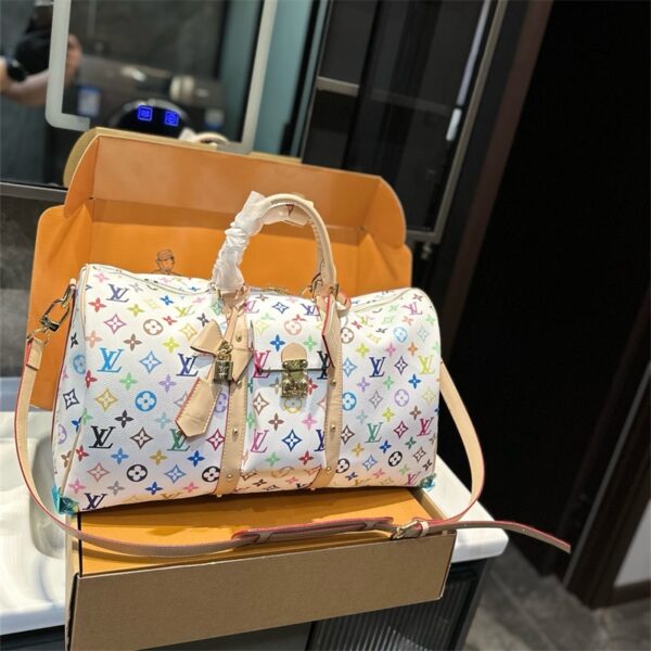ルイ ヴィトン キーポル バンド リエール 45 ルイヴィトン ボストンバッグ 旅行 バッグ ブランド ヴィトン カラフル モノグラム 村上 隆 ルイビトン 飛行機 ボストン バッグ 持ち込み ルイ ヴィトン 偽物 - 画像 (4)