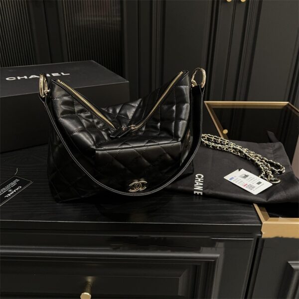 シャネル ホーボー バッグ シャネル トート バッグ chanel ショルダー バッグ チェーン 小脇 に 抱える バッグ ハイ ブランド カバン 鞄 一生 もの レディース シャネル 偽物 - 画像 (7)