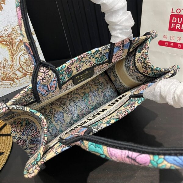 ディオール ブック トート 芸能人 ブック トート dior ハイ ブランド トート バッグ 人気 手提げ バッグ おしゃれ ブランド コットン バッグ トートバッグ 刺繍 夏 ハイ ブランド バッグ - 画像 (9)