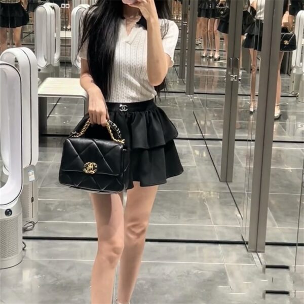 chanel 19 ハンドバッグ シャネル バッグ ショルダー 2way ハンドバッグ 本 革 ショルダー バッグ レディース 人気 ブランド 女性 バッグ 人気 ブランド シャネル バッグ 偽物 シャネル ディズヌフ - 画像 (6)